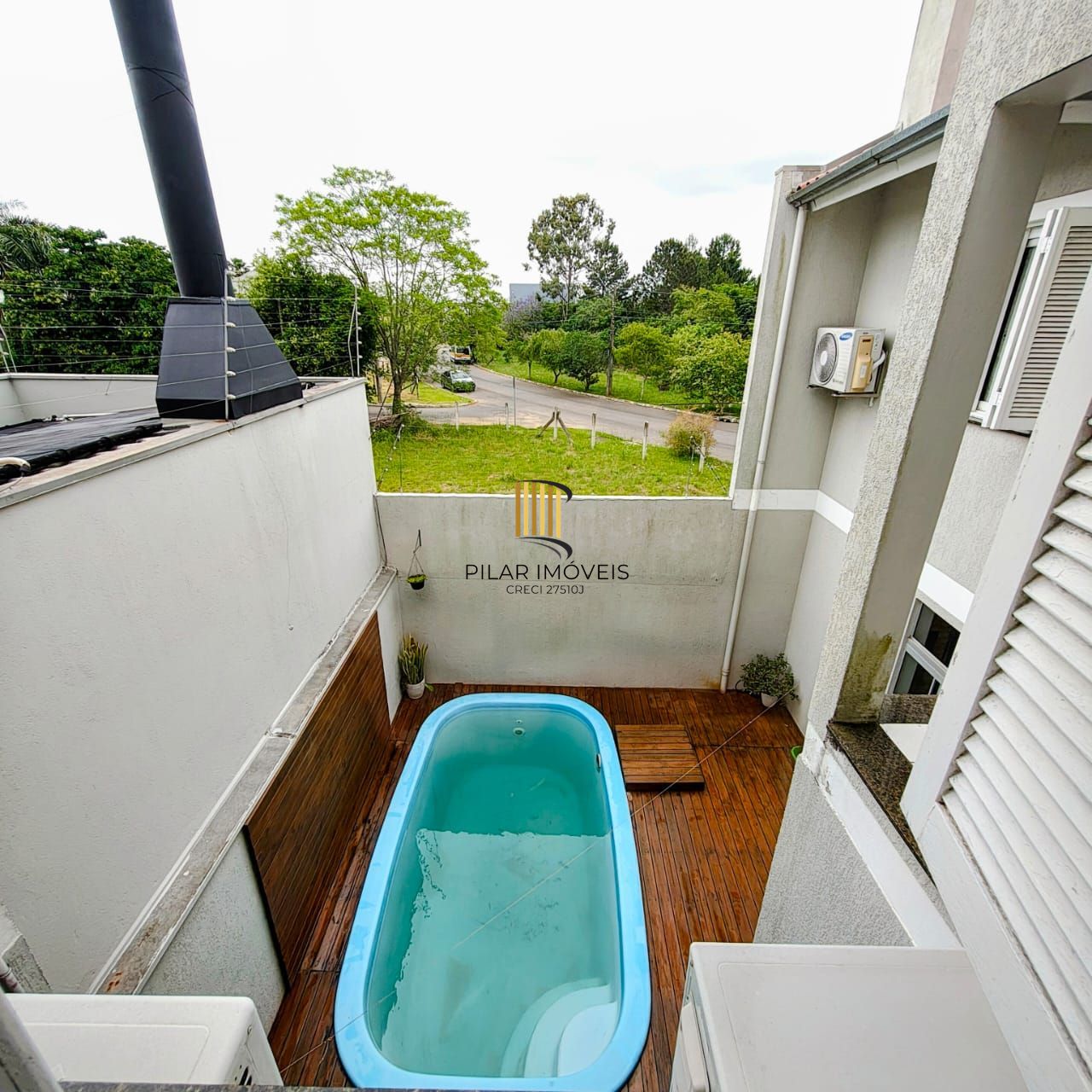 Casa sobrado no bairro Mont Serrat em Canoas