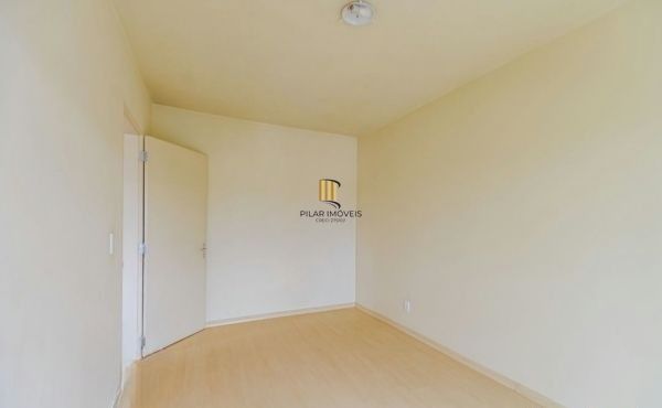 Apartamento na Medianeira de 2 dormitórios e vaga