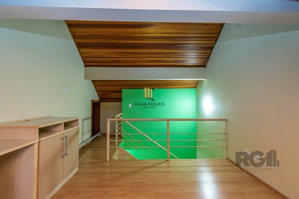 Casa Condominio no bairro Guarujá de 3 dormitórios 1 vaga DESOCUPADA