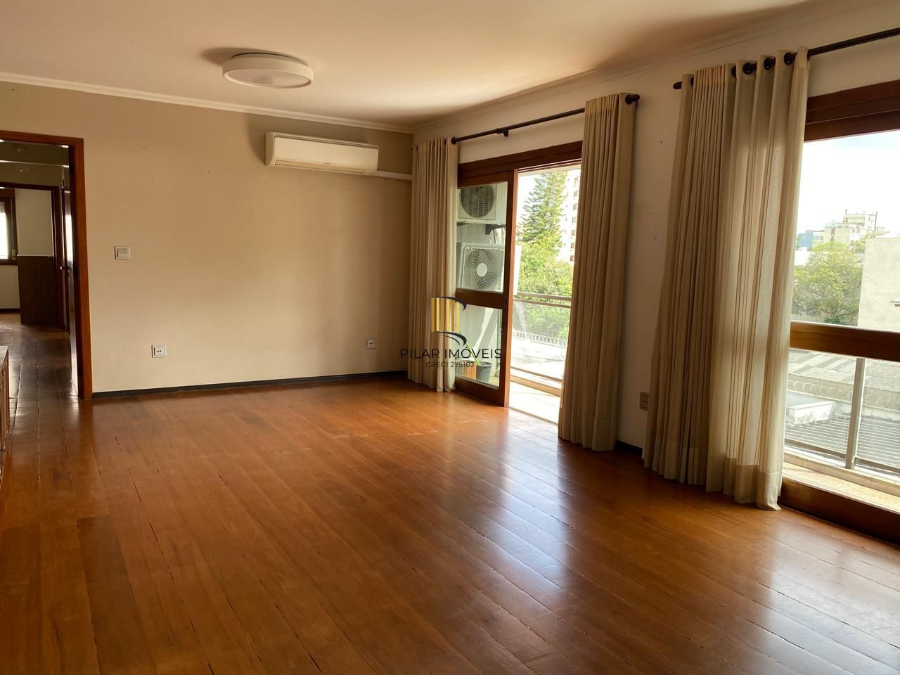 Apartamento 3 dormitórios no bairro Menino Deus