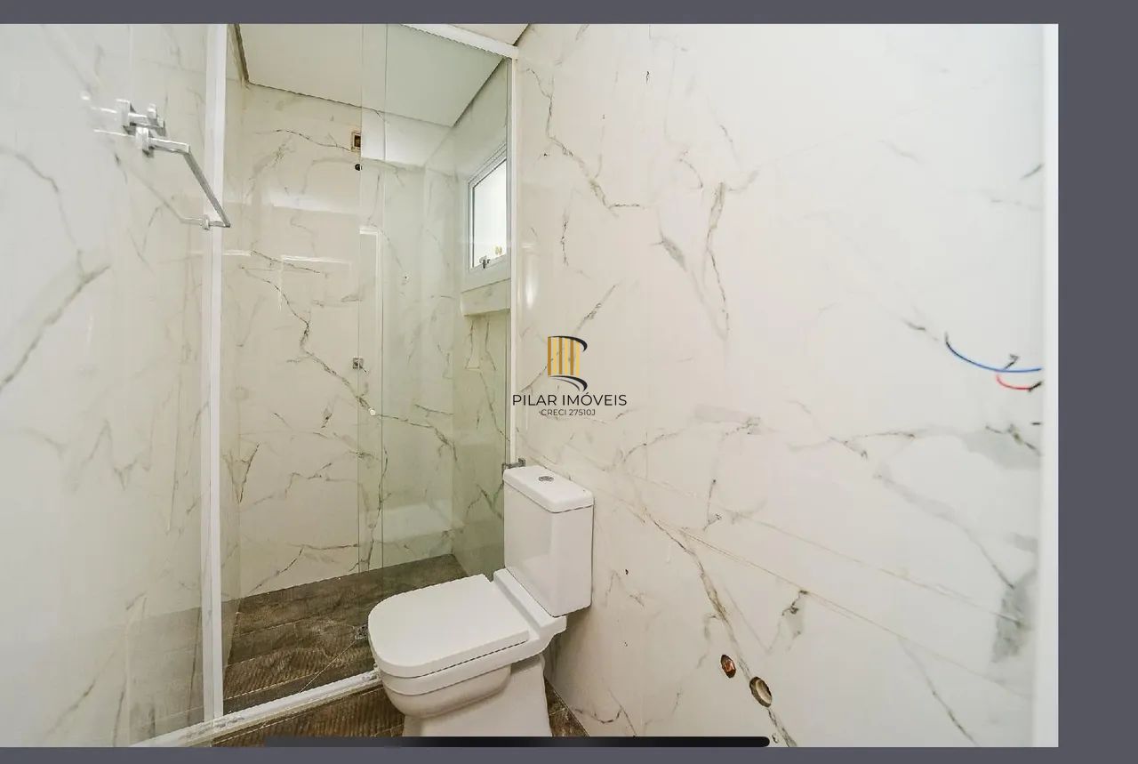 Casa 5 dormitórios no bairro Sarandi