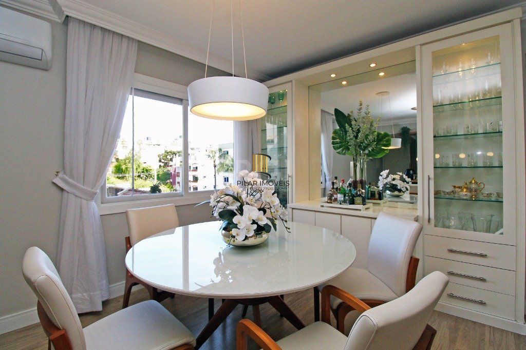 Apartamento 3 dormitórios 2 vagas - Petrópolis