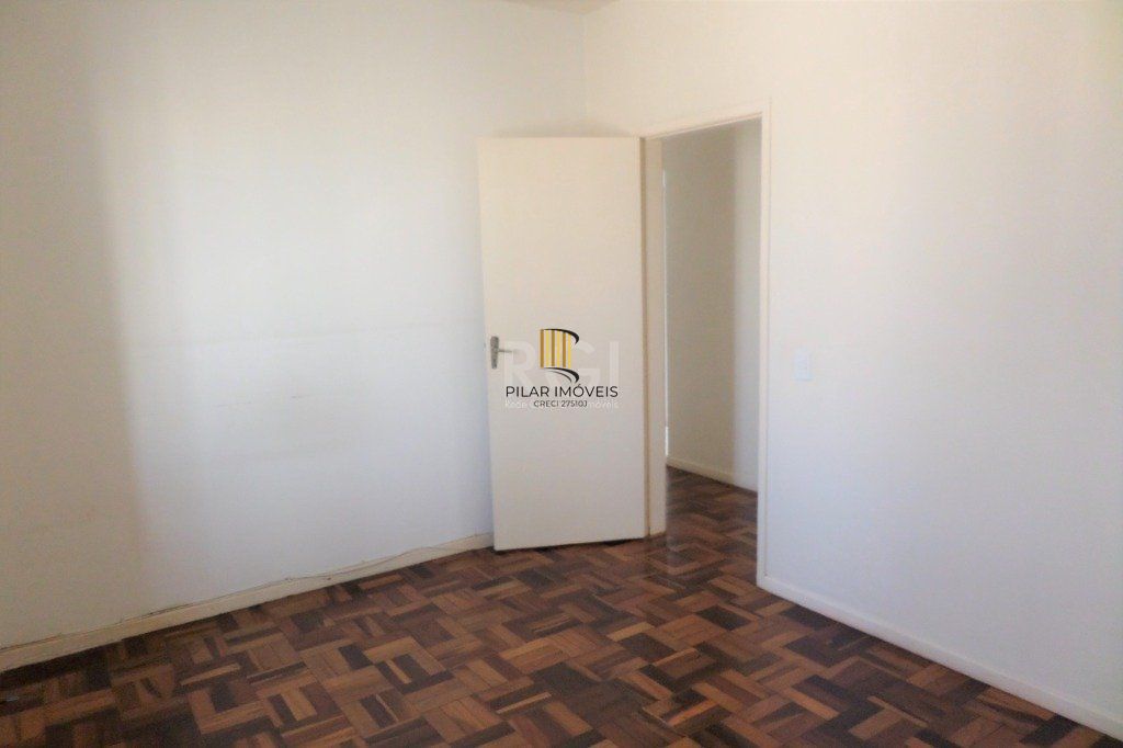 Apartamento no bairro santa Cecília de 2 dormitórios desocupado