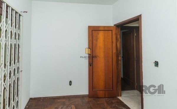 Casa 5 dormitórios no bairro Jardim Sabará