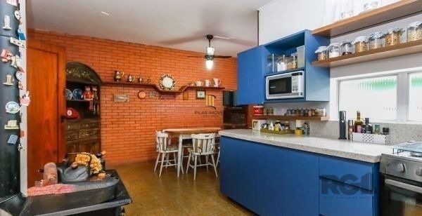 Casa sobrado no Jardim do Salso de 4 dormitórios e 3 vagas