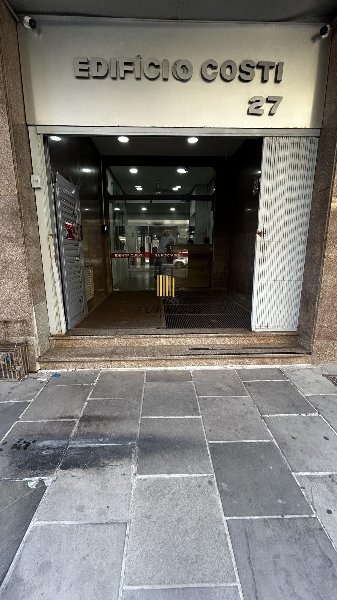 Sala Comercial 1 dormitório no bairro Centro Histórico