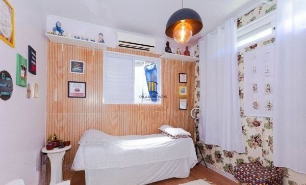 Casa no bairro Tristeza de 4 dormitórios e 4 vagas