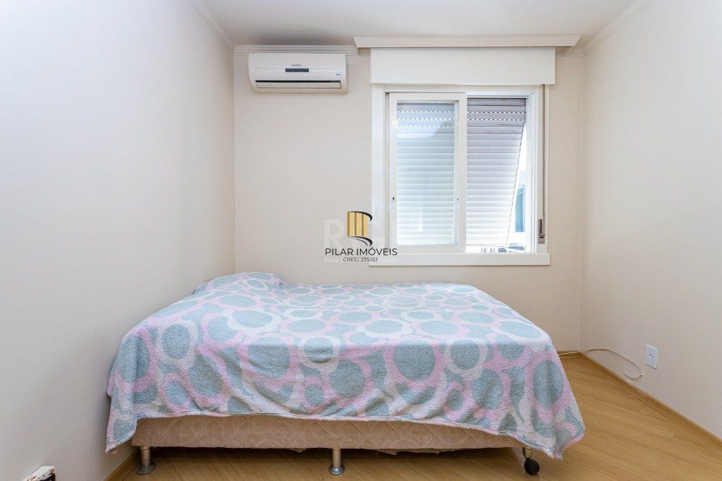 Apartamento no bairro Petrópolis de 1 dormitório desocupado
