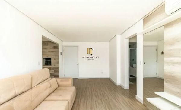 Apartamento de 2 dormitórios e 2 vagas no Cristo Redentor DESOCUPADO