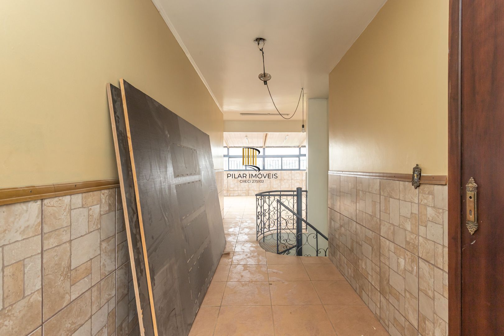 Prédio Comercial no Cristo Redentor com 2 apartamentos individuais