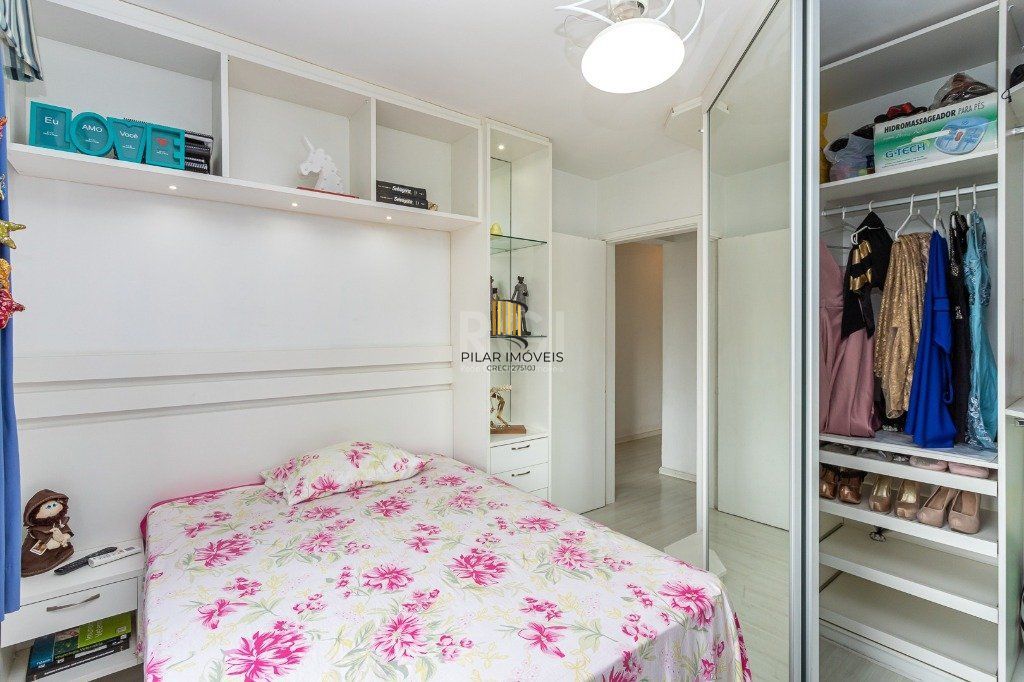 Apartamento de 03 dormitórios (01suíte), com vaga, no bairro São João, em Porto Alegre RS