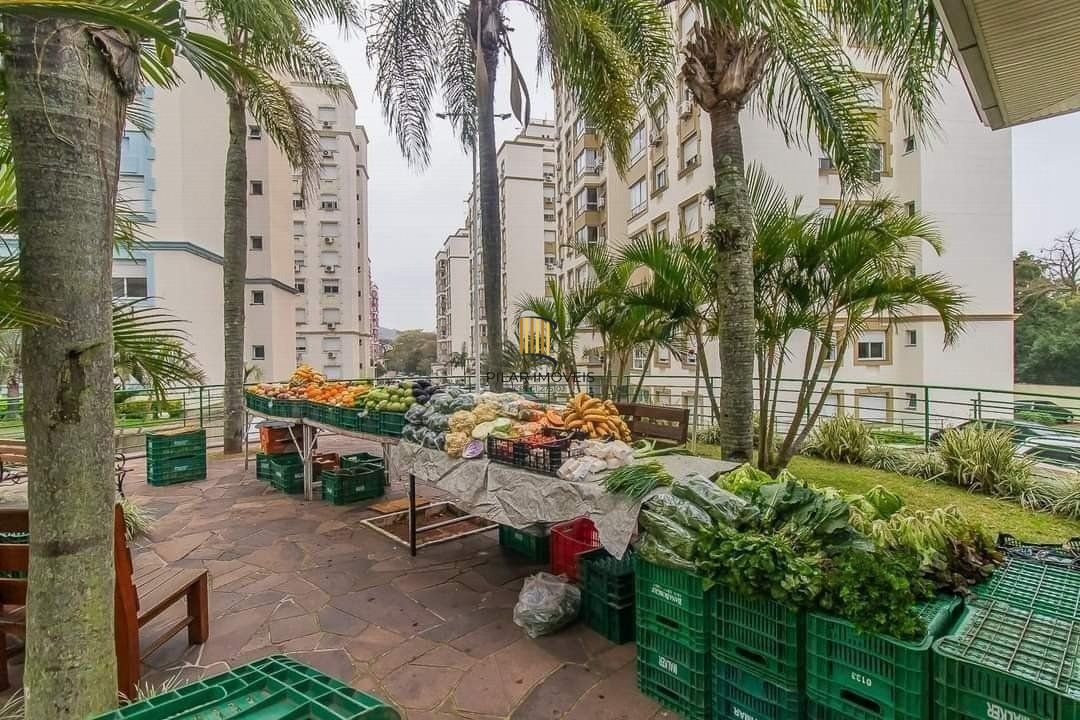 Apartamento na Cavalhada de 3 dormitórios vaga e infra