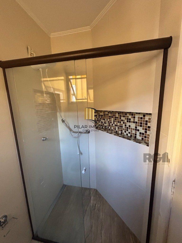 Casa de 3 dormitórios e 2 vagas - Medianeira