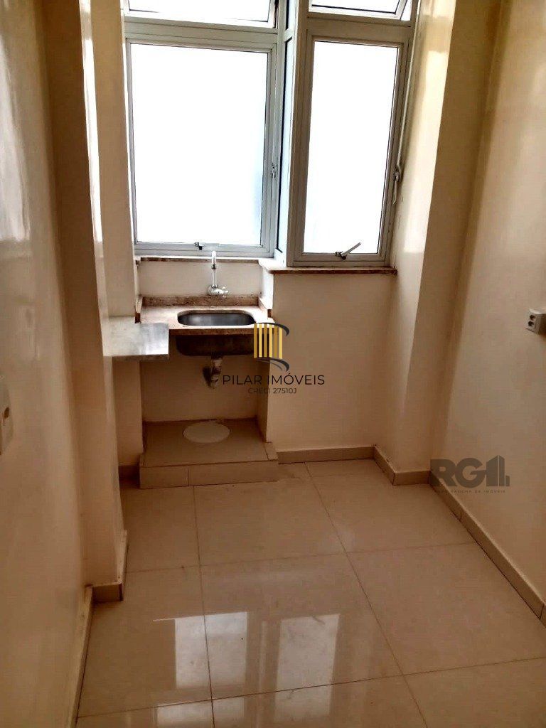 Apartamento de 1 dormitório no Centro DESOCUPADO