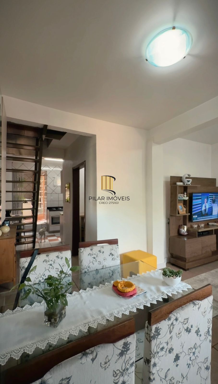 Excelente casa para venda com edicula e sotão. Entrar e morar!