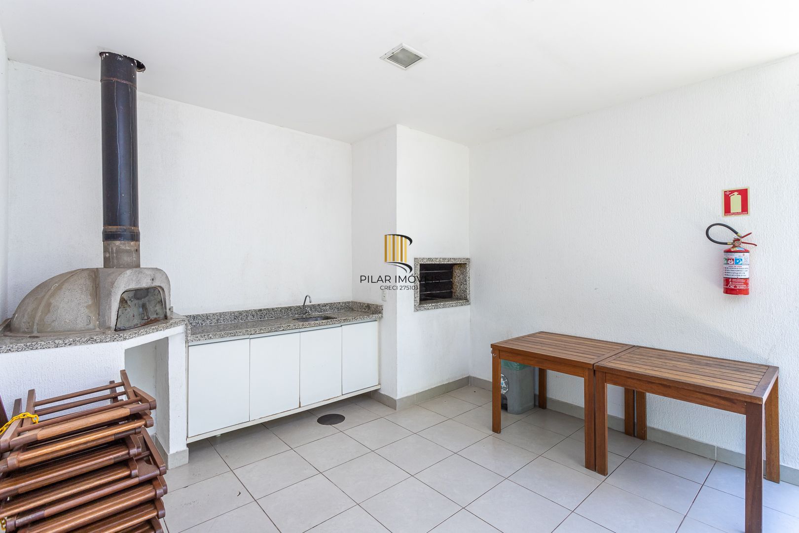 Apartamento para Venda - 50.98m², 2 dormitórios, 1 vaga - Partenon