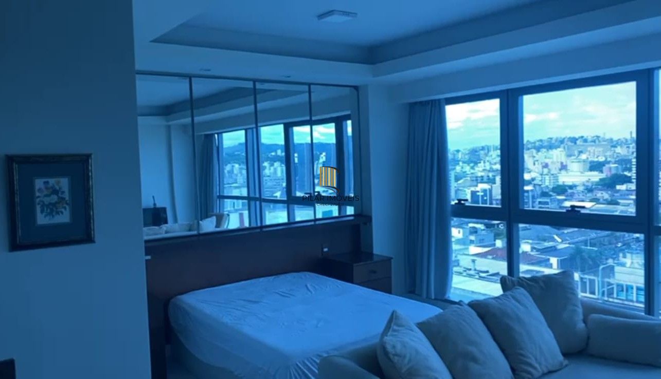 Loft no Tren City andar alto