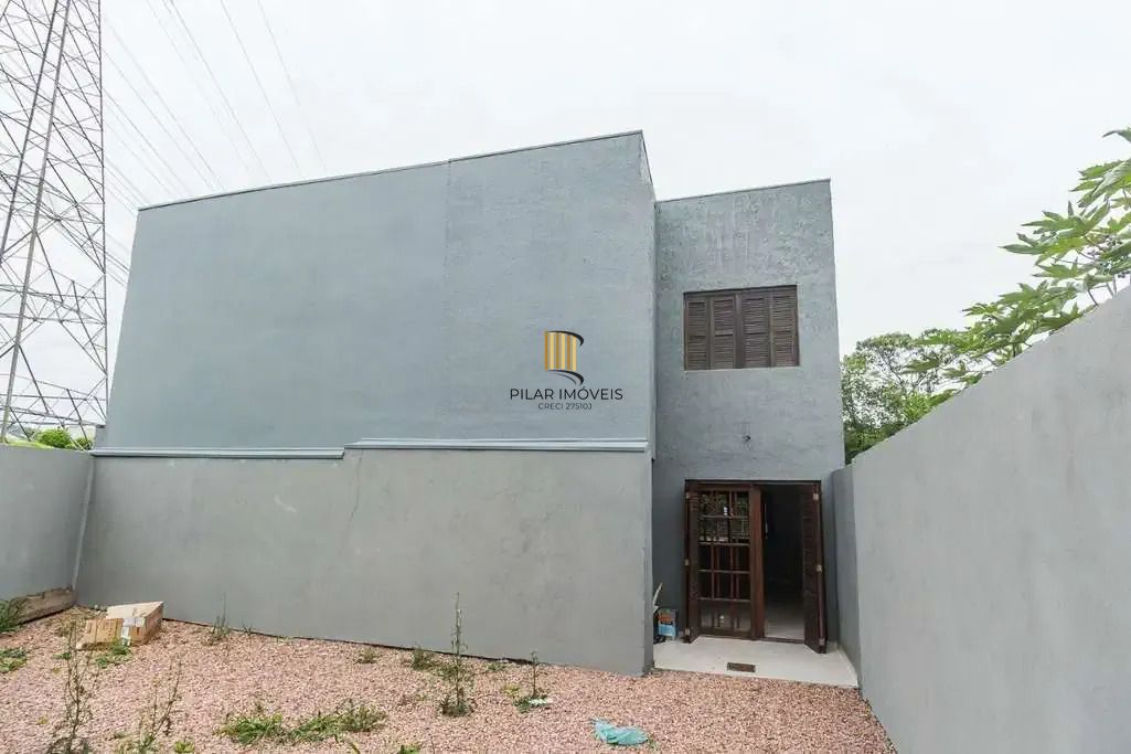 Casa 3 dormitórios no bairro Mário Quintana