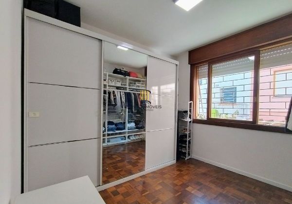 Apartamento de 3 dormitórios e vaga no bairro Petrópolis