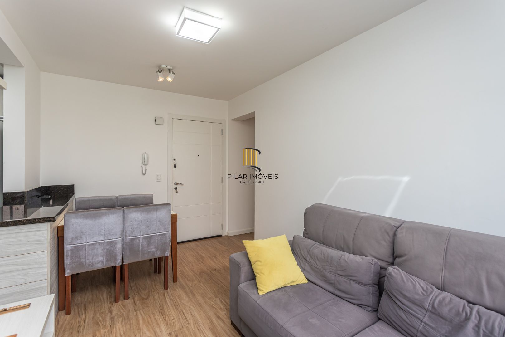 Apartamento 2D Mobiliado