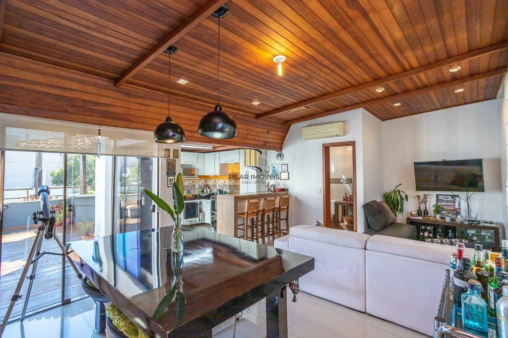 Cobertura de 2 dormitórios 1 vaga e terraço - Auxiliadora