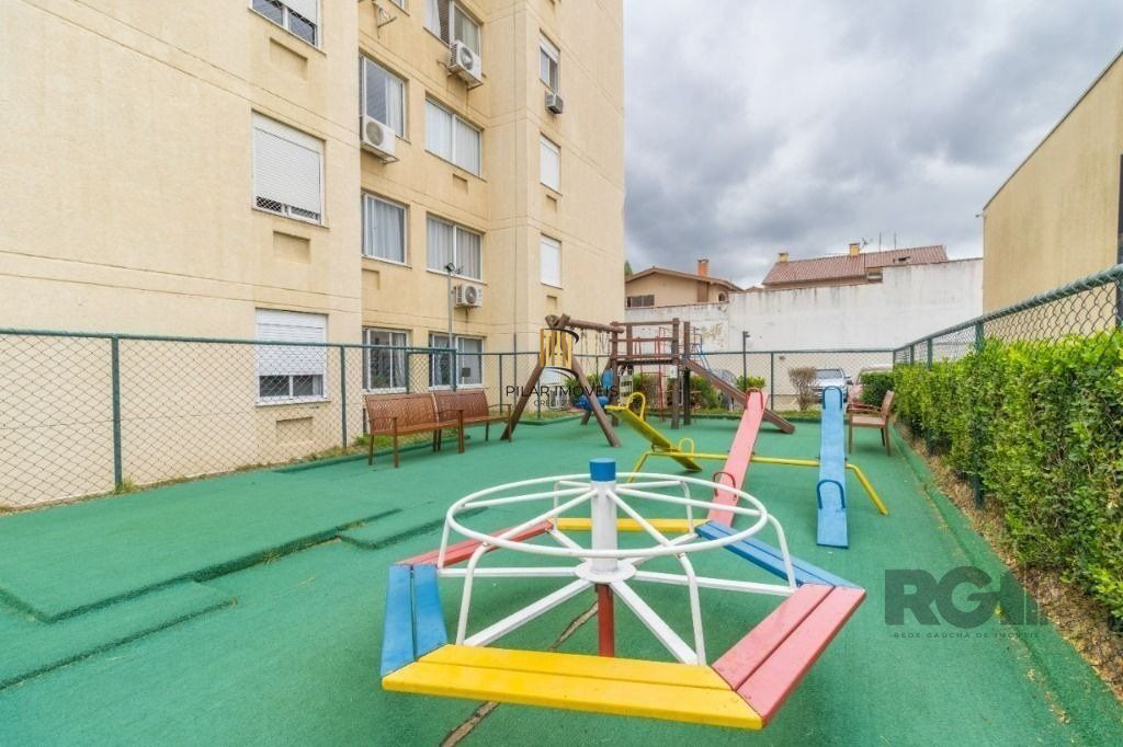 Apartamento no Sarandi de 2 dormitórios infra e vaga