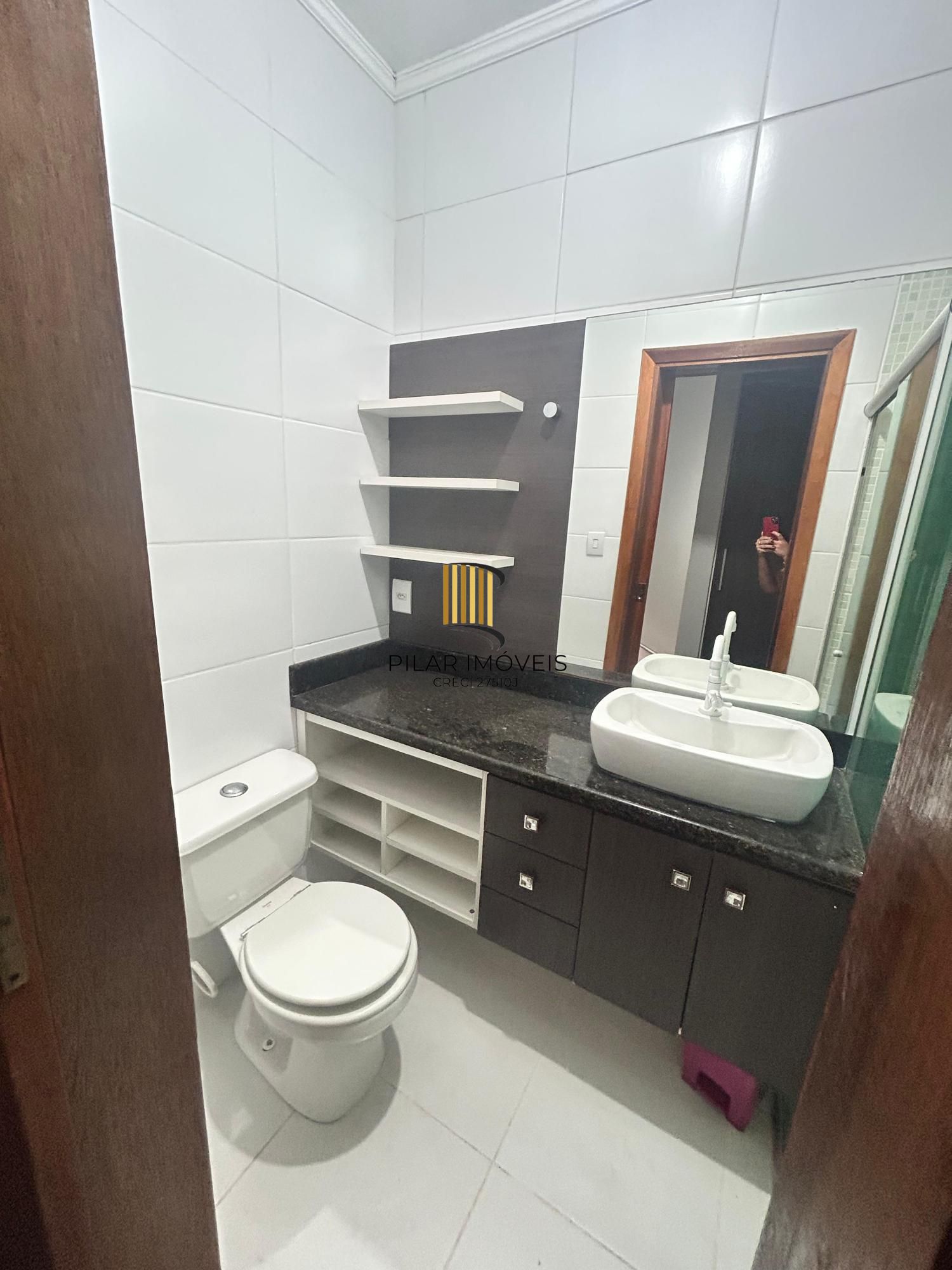 Casa sobrado no bairro São José em Canoas de 2 dormitórios