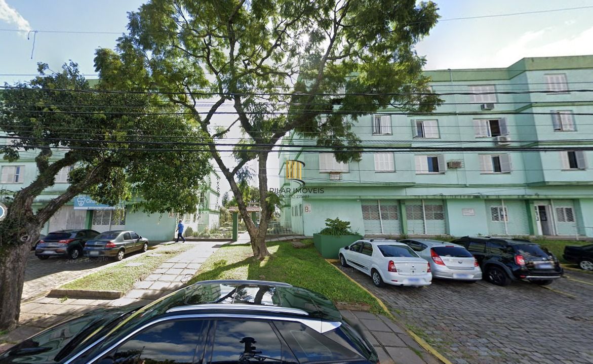 Apartamento de 2 dormitórios com vaga coberta
