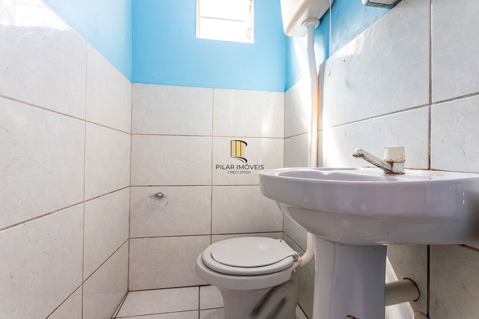 Casa sobrado em Viamão com loja e apartamento