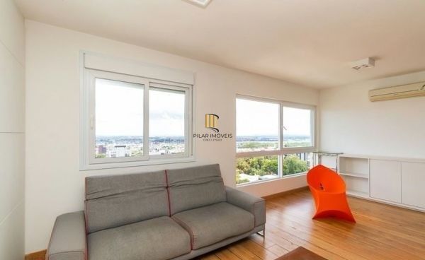 Apartamento no bairro Higienópolis de 2 dormitórios e 2 vagas