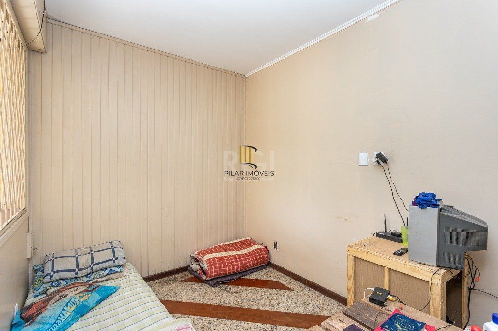 Casa para Venda - 740m², 5 dormitórios, sendo 1 suites, 3 vagas - Vila Assunção