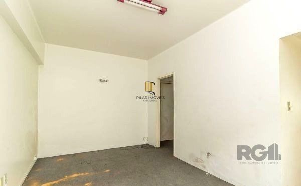 Apartamento de 1 dormitório, Centro Histórico desocupado