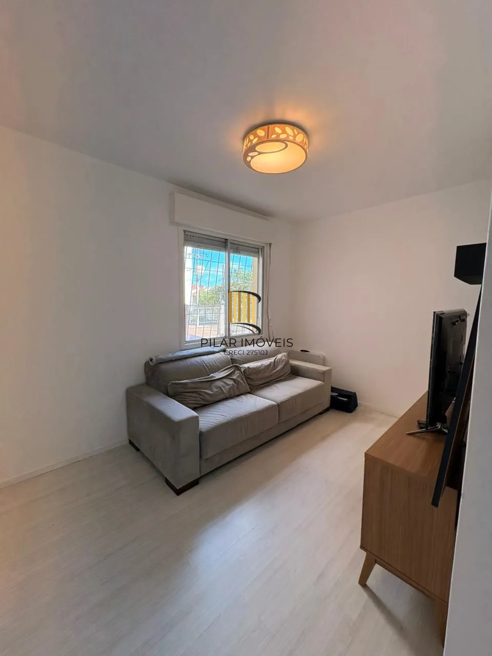 Apartamento no São Sebastião de 1 dormitório e vaga SEMI MOBILIADO