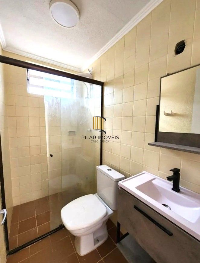 Apartamento de 2 dormitórios e vaga rotativa DESOCUPADO