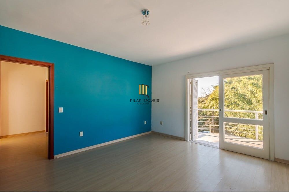 Casa de Condomínio com 3 Quartos à venda, 310m² - Vila Elsa