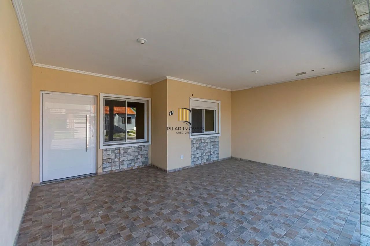 Casa 2 dormitórios no bairro Parque dos Anjos