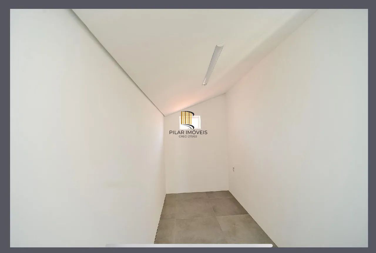 Casa 5 dormitórios no bairro Sarandi