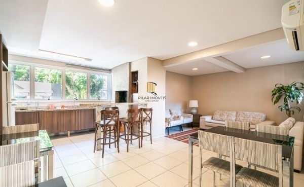 Apartamento no bairro Rio Branco de 2 dormitórios e 2 vagas