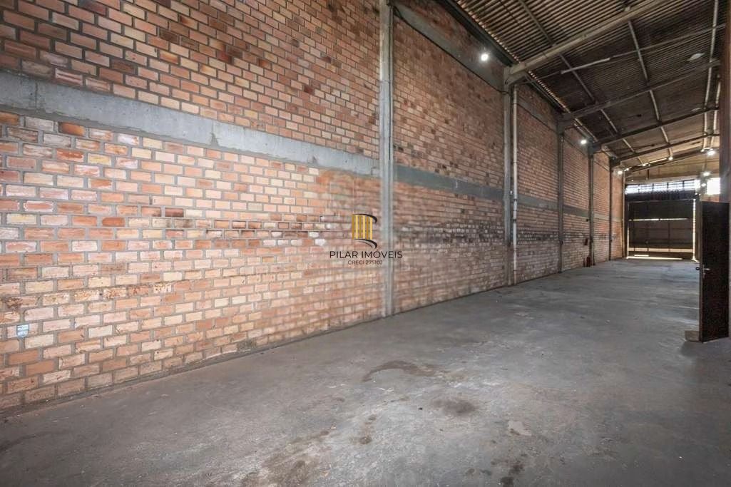 Galpão 2 dormitórios no bairro Navegantes