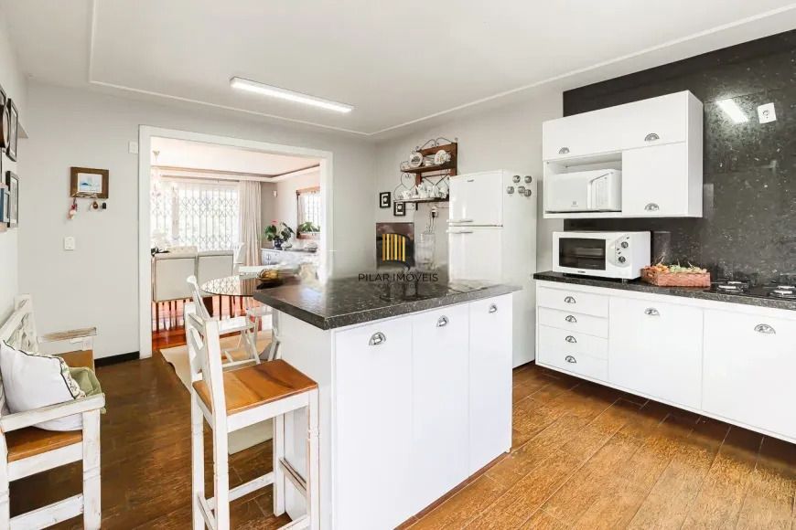 Casa 4 dormitórios no bairro Chácara das Pedras