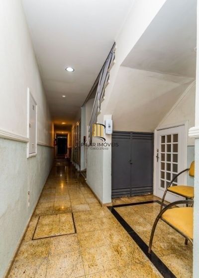Apartamento no Centro de 1 dormitório semi mobiliado