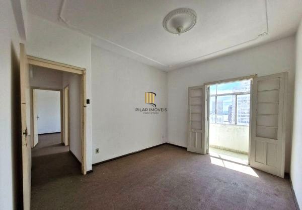 Apartamento no Centro de 3 dormitórios DESOCUPADO