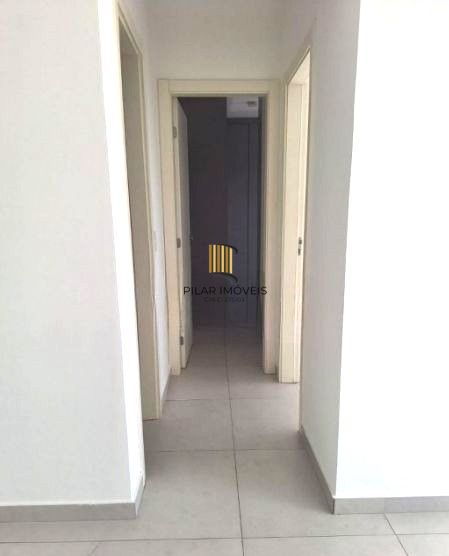 Apartamento de 2 dormitórios e vaga no bairro Santo Antônio desocupado