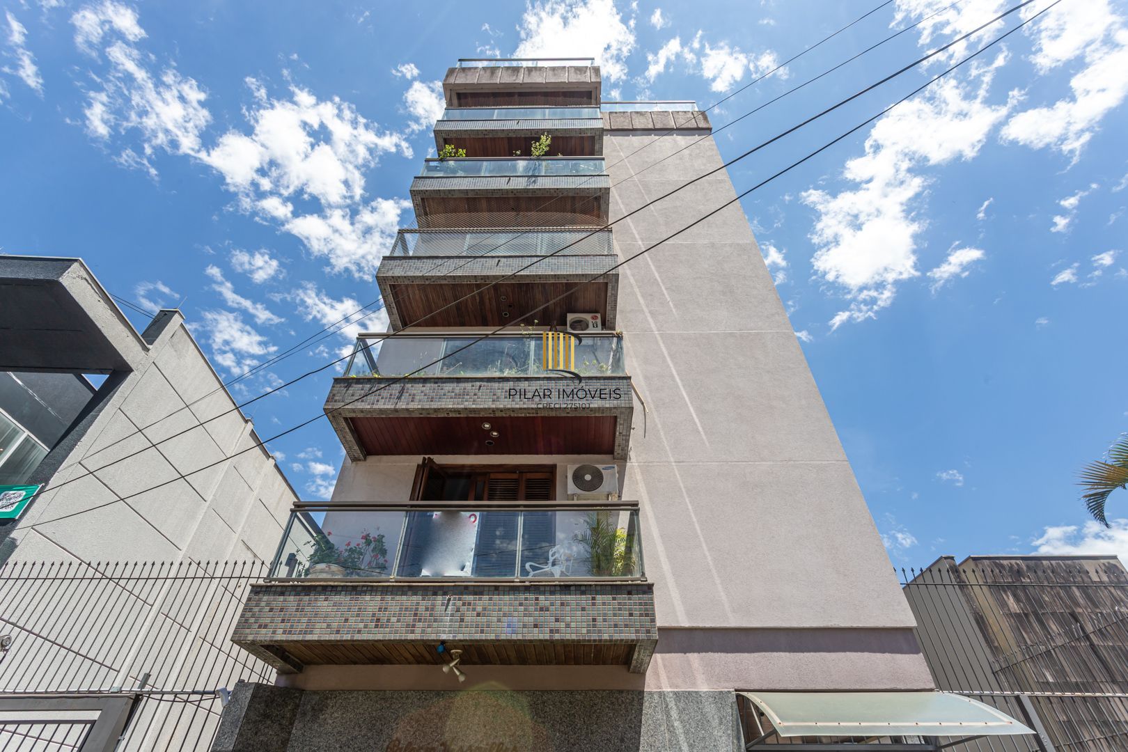 Apartamento no bairro Menino Deus de 4 dormitórios e vaga