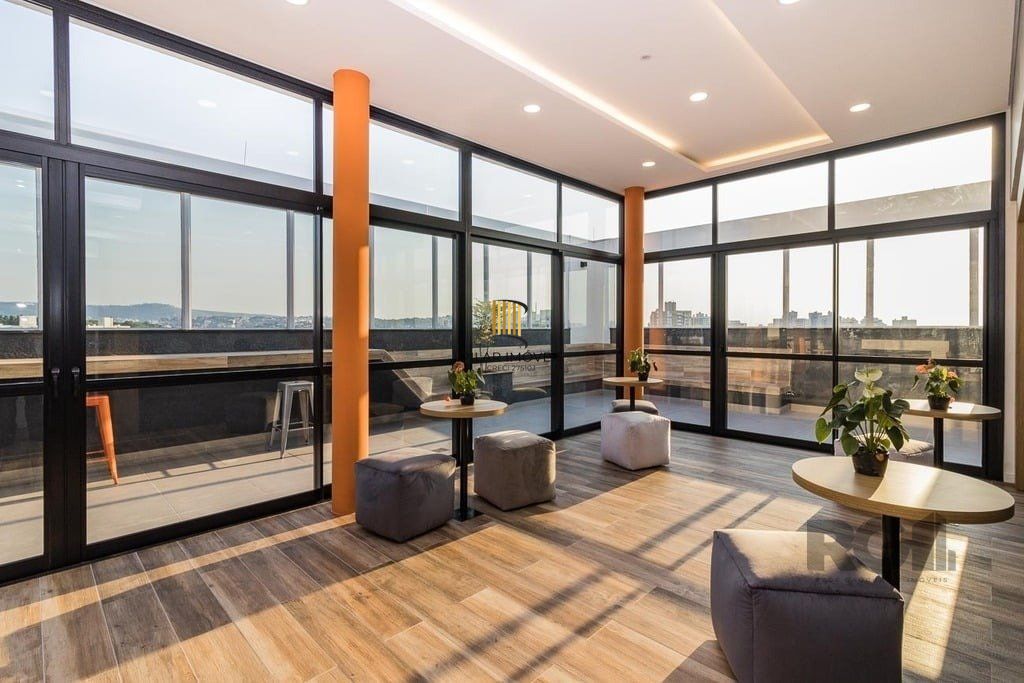 Apartamento no bairro Azenha 1 dormitório 1 vaga - Azenha