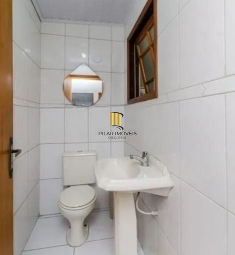 Casa / sobrado no bairro Jardim Itu de 3 dormitórios e pátio com piscina