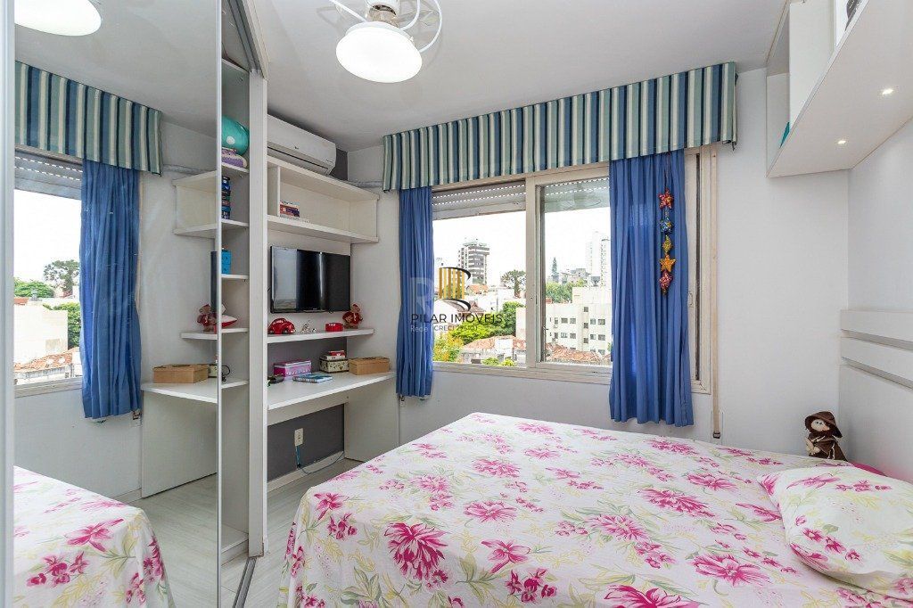 Apartamento de 03 dormitórios (01suíte), com vaga, no bairro São João, em Porto Alegre RS