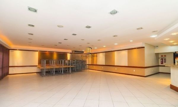 Apartamento na Cavalhada de 2 dormitórios e vaga rotativa