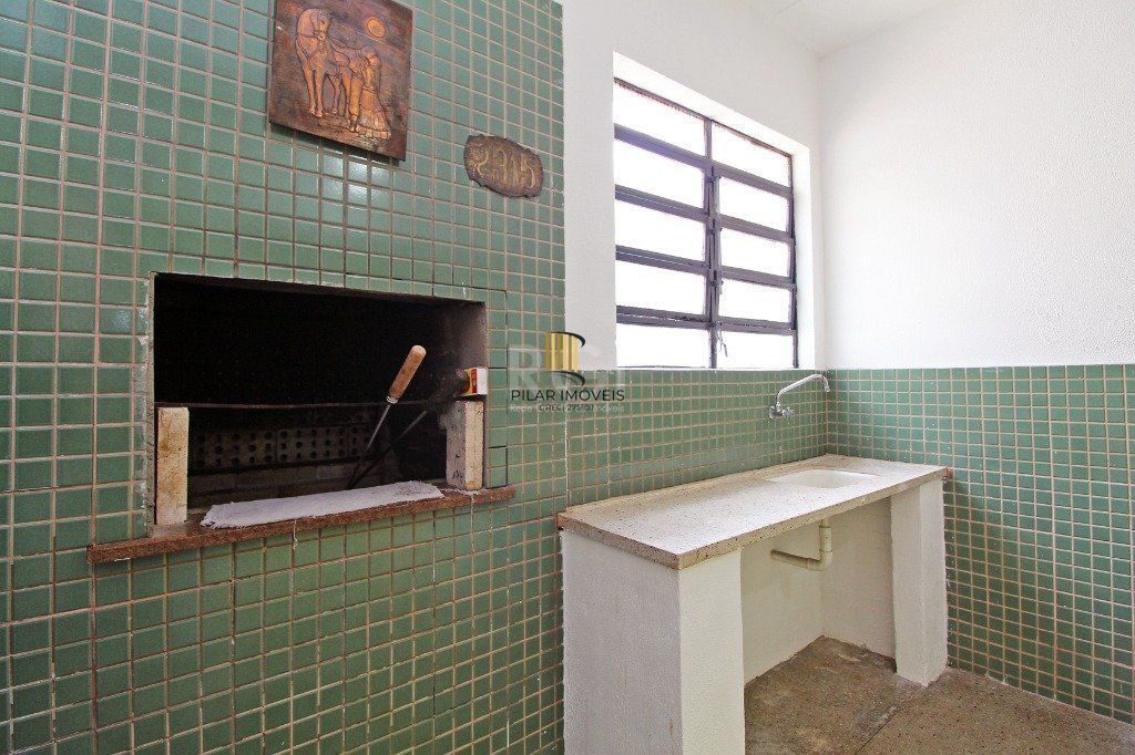 Apartamento de 3 dormitórios e vaga no bairro Petrópolis