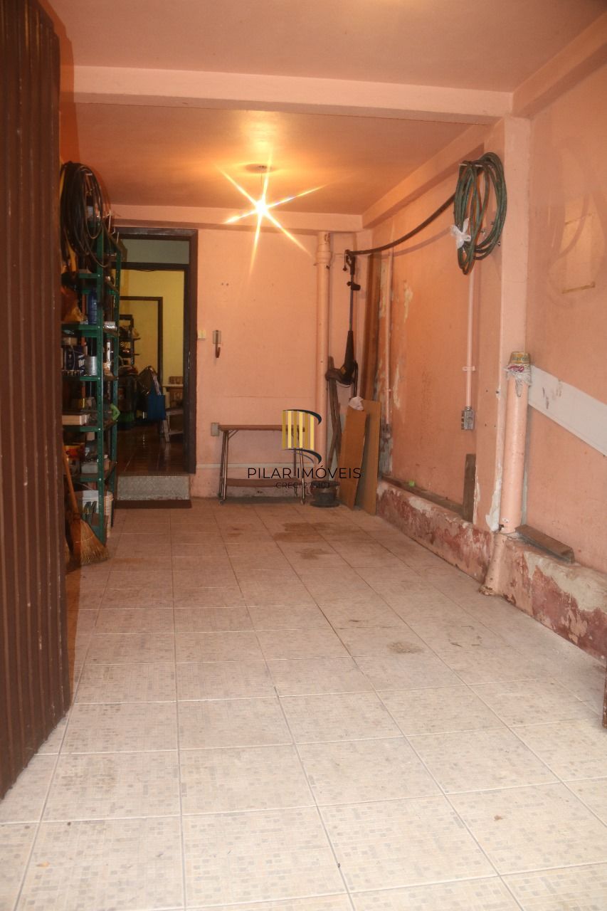 Casa 11 dormitórios 03 vagas de garagem